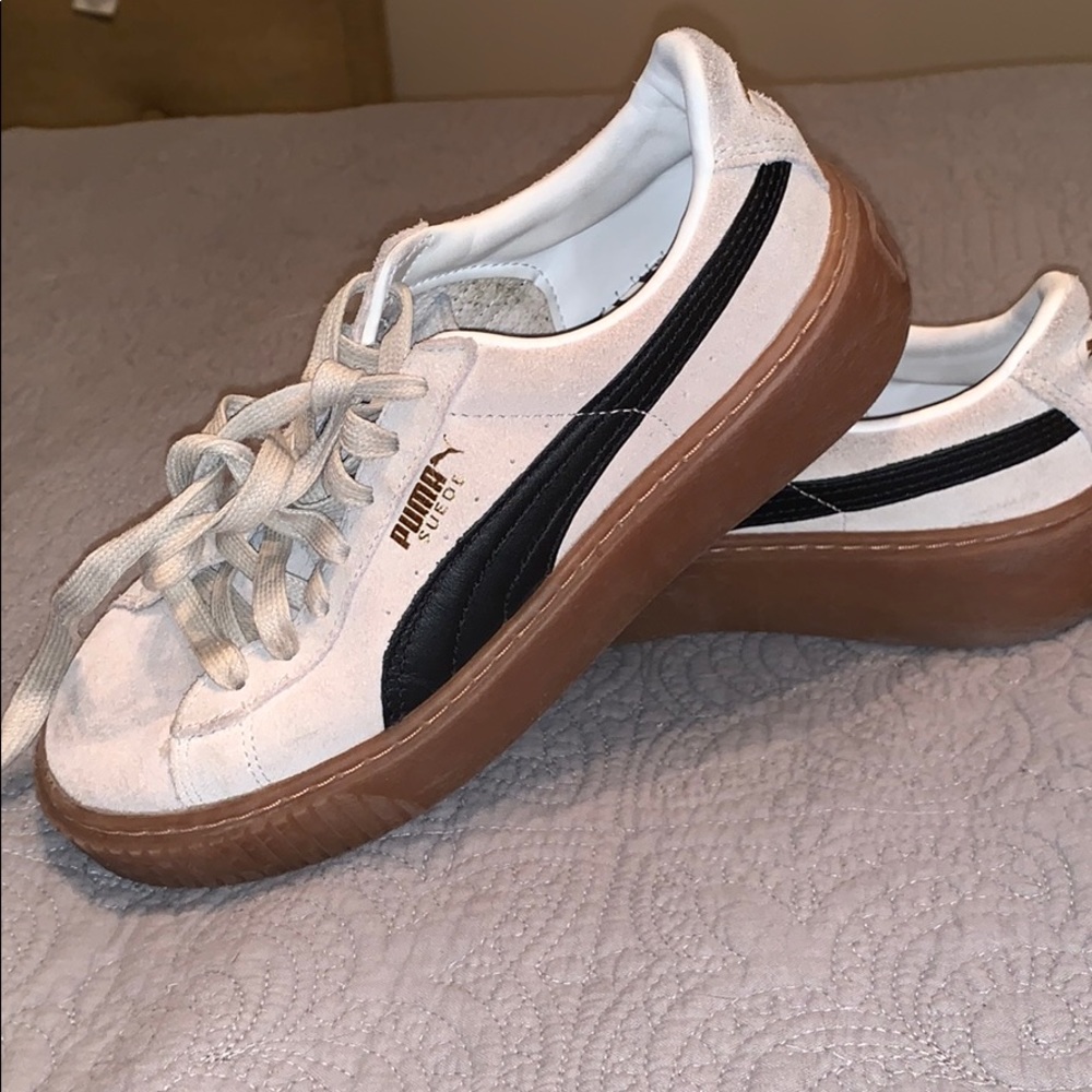 Platform Pumas